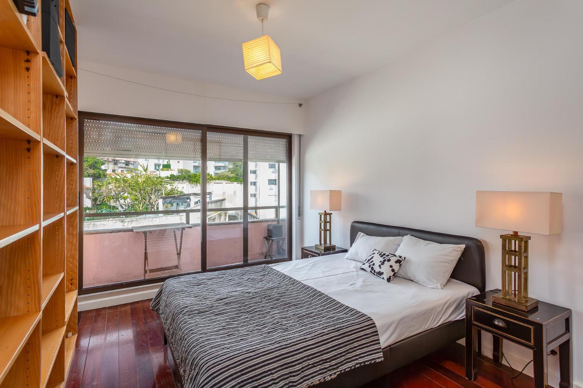 1 Apartment